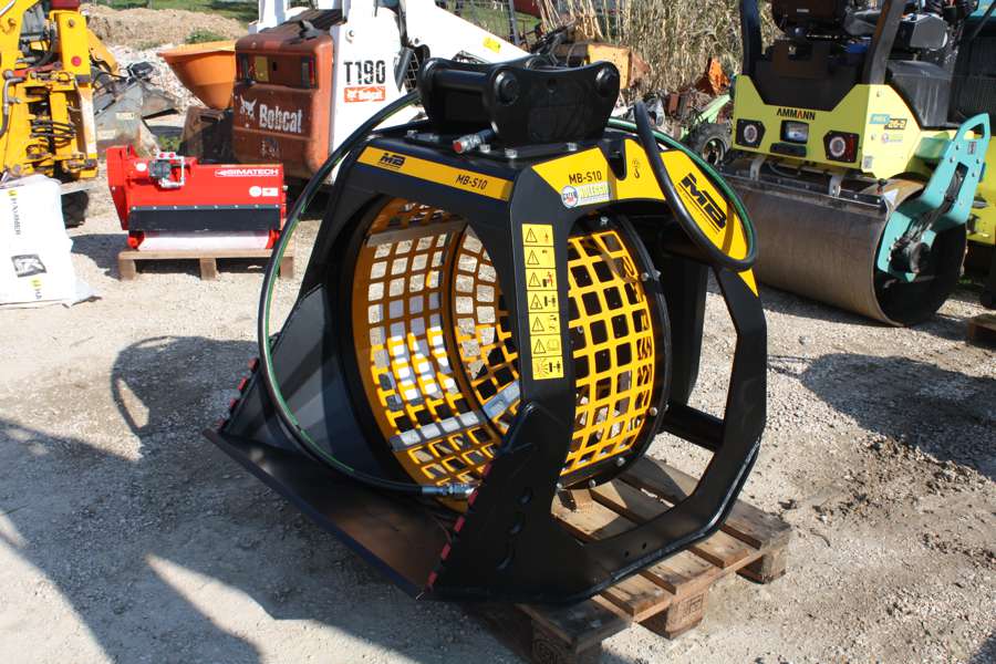 Noleggio Benna vagliante MB-S10 S4 10 benna vagliatrice Mb S10 02 1