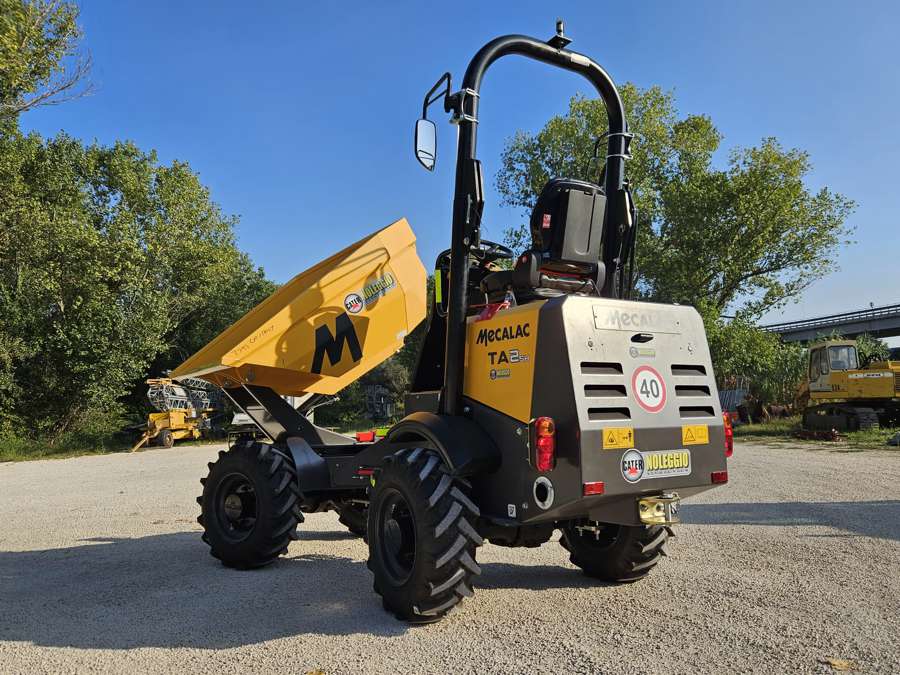 Noleggio Dumper Mecalac TA2 SH 10 dumper mecalac ta2 sh 02