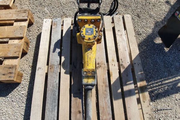 Demolitore-Epiroc-SB102-00