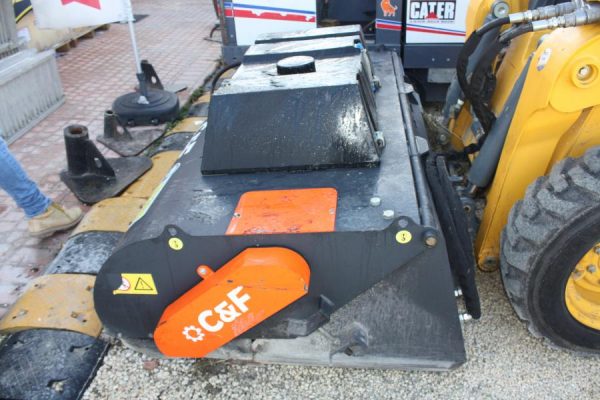 Noleggio Spazzatrice C&F benne 4 IMbenna-spazzatrice-CeF-benne-3