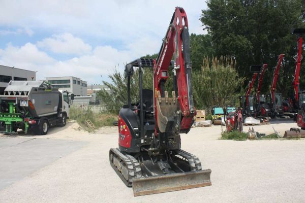 Miniescavatore-Yanmar-VIO-27_6-03