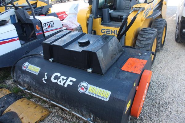 Noleggio Spazzatrice C&F benne 2 benna-spazzatrice-CeF-benne-1