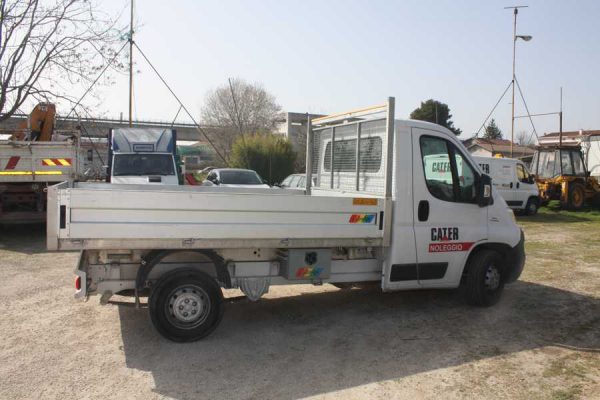 furgone-fiat-ducato-nolo-00