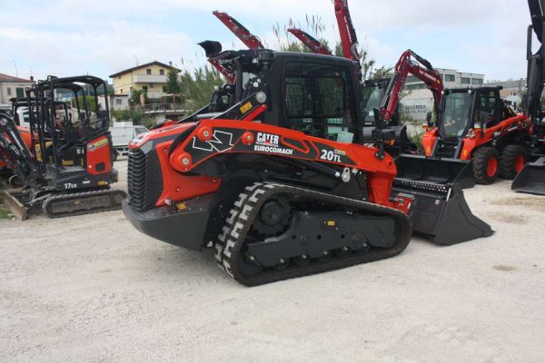 Noleggio Minipala cingolata Eurocomach 20 TL 7 minipala-eurocomach-20tl-09