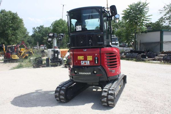 noleggio-yanmar-vio-33-01