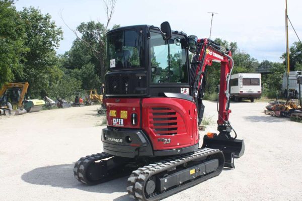 noleggio-yanmar-vio-33-02