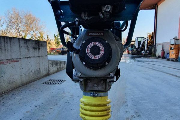 Noleggio Pestello Ammann ACR70 D 4 pestello-ammann-acr70-d-00