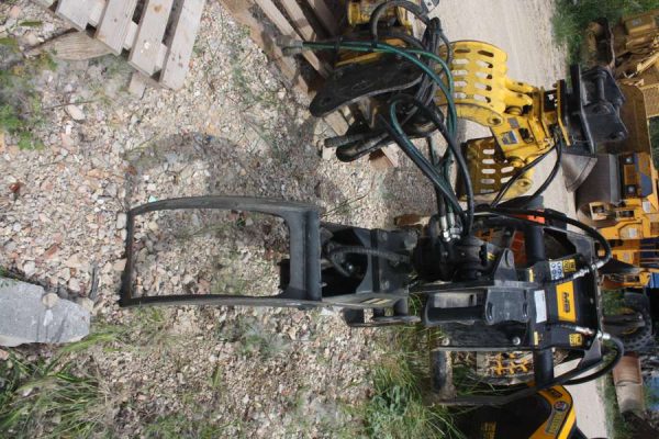 Noleggio Pinza Legno Cangini WG 1000 4 pinza-legno-cangini-02