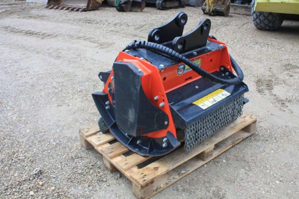 Noleggio Trincia Eurocomach TTE60 R 6 testata-trinciante-eurocomach-TTE-60-04