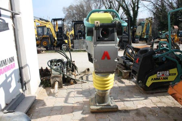 Noleggio Vibrocostipatore Ammann ATR68 4 vibrocostipatore-ammann-ATR68-02