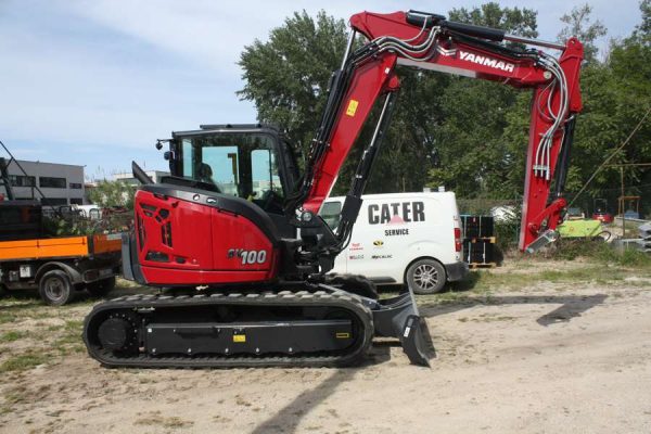 Noleggio Escavatore Yanmar SV100 2 yanmar-sv-100-rosso-00
