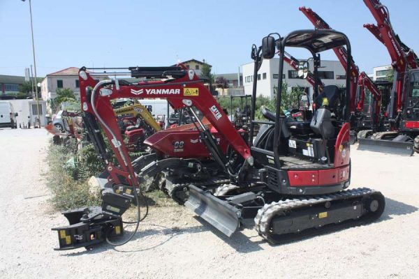 yanmar-vio-23-new-06