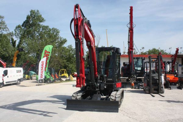 yanmar-vio-57-04