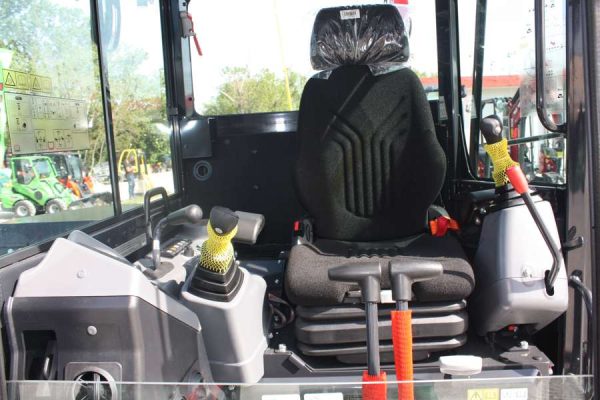 yanmar-vio-57-10
